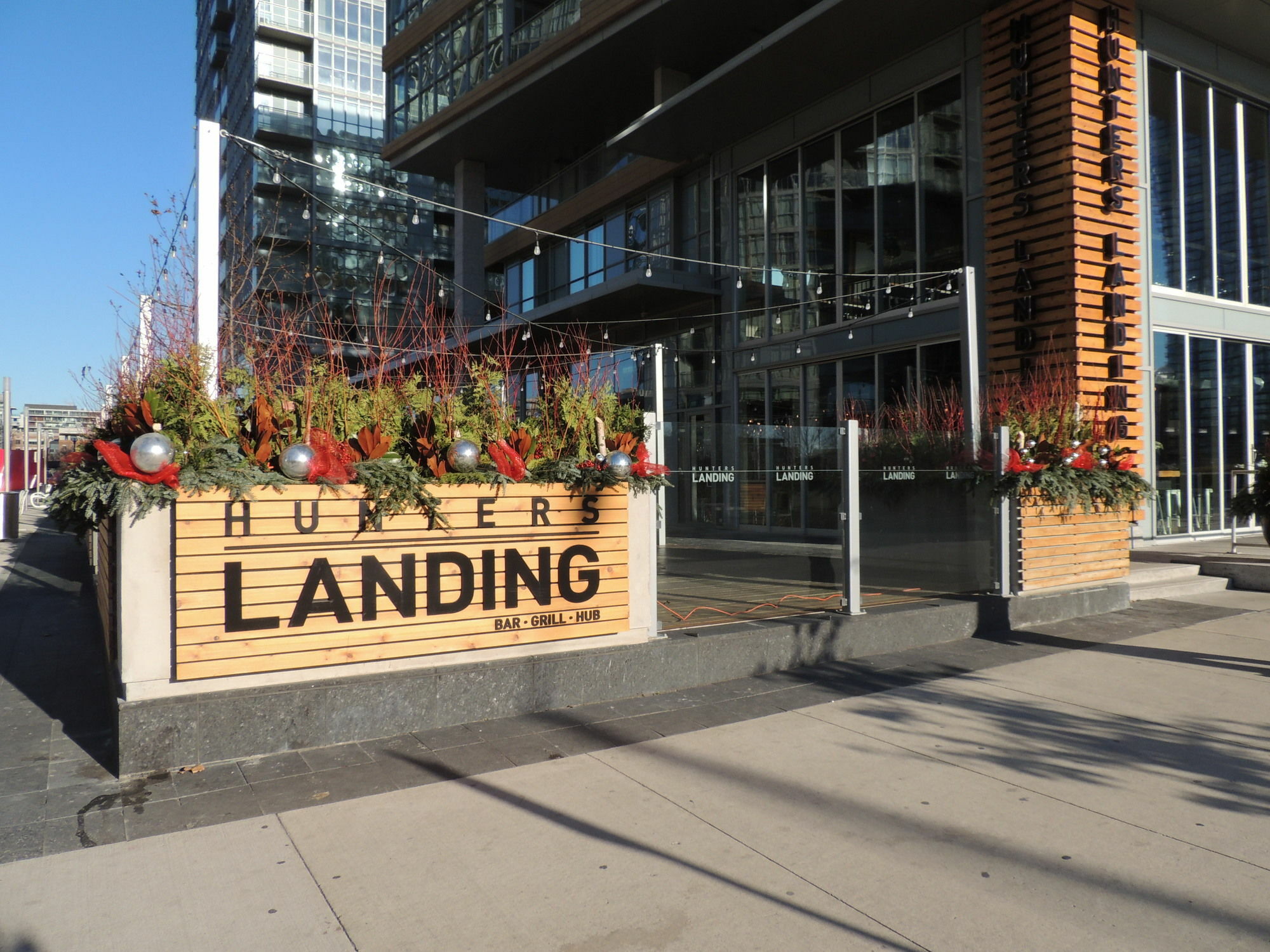 Tvhr - Luxury Condos In Heart Of Downtown *